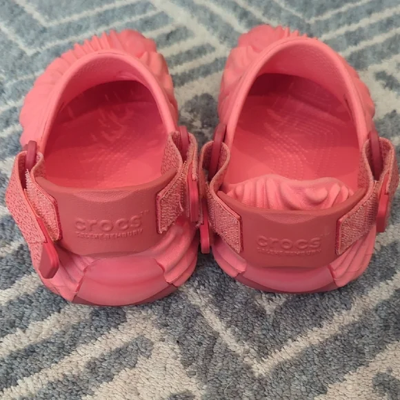 CROCS Salehe x Bembury Kids Orange/Salmon Textured Clogs - Picture 8 of 8